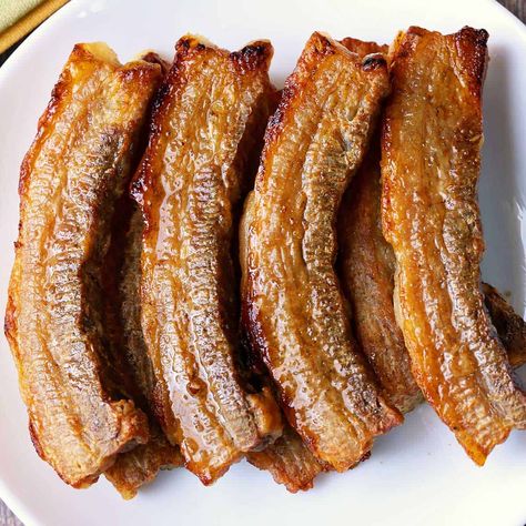 Crispy Oven Bacon, Pork Belly Recipe Oven, Pork Belly Oven, Pork Belly Recipes Easy, Oven Bacon, Pork Belly Recipes Crispy, Pork Belly Strips, Fried Pork Belly, Vietnamese Dishes