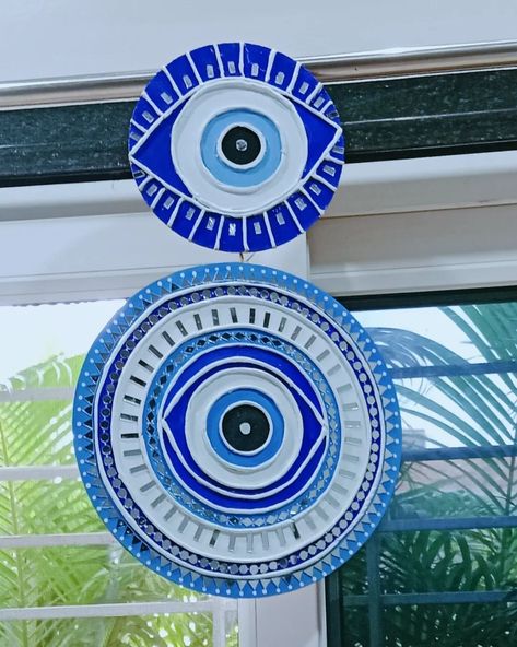 Evil eye wall hanging 2nd order completed ✅ Coustamization available ✨ DM to order ✨ #lippanart #lippanartwork #lippancreations #artistsoninstagram #artgallery #art #artoftheday #artlover #evileye #evilart #evileyeartistry #evileyeart #evil_feature #lippanart Evil Eye Lippan Art, House Exhibition, Evil Eye Wall Hanging, Evil Eye Art, Lippan Art, Diy Furniture Renovation, Furniture Renovation, Diy Creative Crafts, Eye Art