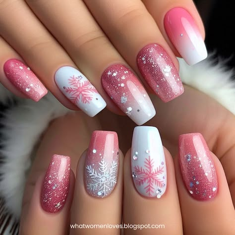 Snowflake Nails for Short Nails January Nails Acrylic Short, Winter Heart Nails, Short Nails Ideas For Winter, Nail Designs For January 2025, Cute Nail Ideas For Christmas, Snowflake Gel Nail Designs, Snowflake Fingernails, Snowflakes Nail Design, Winter Pink Nail Designs