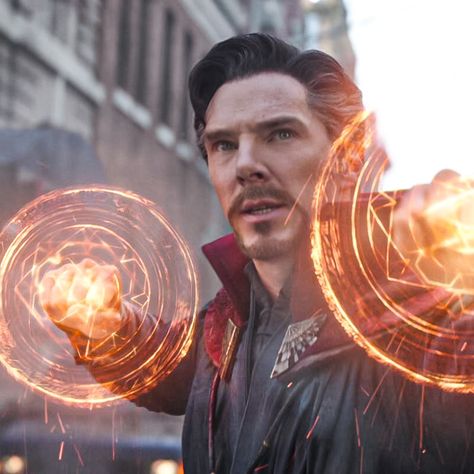 #doctorstrange #stephenstrange #drstrange #infinitywar #avengers #marvel #marvelcinematicuniverse #marvelicons Steven Strange, Doctor Strange Art, Strange Magic, Stephen Strange, Bbc Doctor Who, Marvel Photo, A Love So Beautiful, Dr Strange, Marvel Entertainment