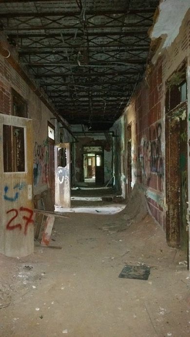 Abandoned Forest, Abandoned Asylums, Mental Institution, State Of The Art, Mental Hospital, Haunted Places, Abandoned Places, State Art, American History