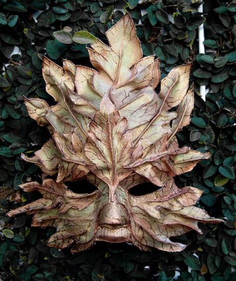 Designed and Constructed by Gabriella Guerriero. Leaf Mask, Christmas All Year, Tree Man, Ceramic Mask, Cute Nature, Afrikaanse Kunst, Mask Masquerade, Venetian Masks, Leather Mask