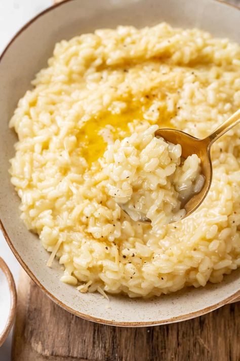 Classic Creamy Risotto Creamy Risotto Recipes, Cream Risotto, Classic Risotto, White Wine Risotto, Tasty Rice Recipes, Risotto Cakes, Creamy Risotto, Parmesan Risotto, Risotto Rice