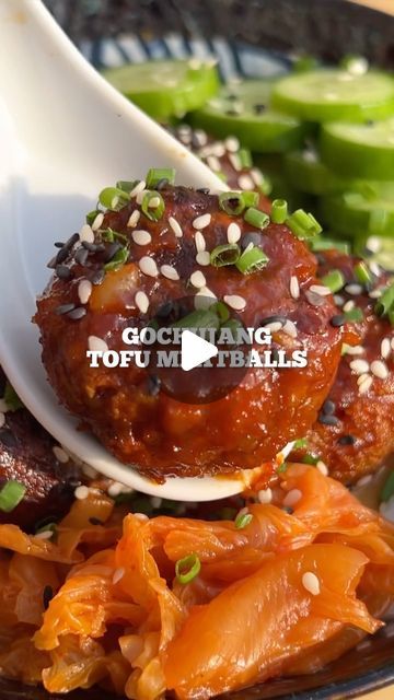 Jacob King on Instagram: "GOCHUJANG/KOREAN MEATBALLS 🇰🇷 written recipe below 👇🏾 

👇🏾ingredients👇🏾
-1 block firm tofu 
-1 carrot need
-1 spring onion 
-2 garlic cloves 
-2 to 3 tbsp flour
-1 tbsp soy sauce
-1/2 tbsp cornflour 
-salt and pepper to taste 

-2 garlic cloves
-1 tbsp gochujang
-1 tbsp soy sauce
-1 tsp rice vinegar 
-1/2 cup veg stock
-juice of 1/2 lime
-1 tbsp brown sugar

-cooked sushi rice, sesame seeds, spring onion and kimchi for garnish.

👇🏾method👇🏾
-mash the tofu with the minced garlic, spring onion, soy sauce, seasonings and grated carrot until smooth.
-add the flour, cornflour and salt n pepper then combine and form into balls which you can air fry, bake or fry until browned and crispy.

-fry off the garlic for a few minutes, then add all of the ingredients f Korean Meatballs, Cooked Sushi, Veg Stock, Fry Bake, Firm Tofu, Crispy Fry, Salt N Pepper, Sushi Rice, Air Fry