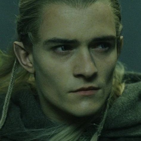 Legolas Greenleaf Fanart, Legolas Icon, Legolas Hot, Orlando Bloom Legolas, Lotr Legolas, Legolas And Gimli, Legolas Greenleaf, Lotr Cast, Lego Man