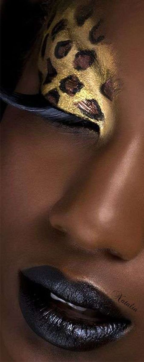 Animal print makeup Burlesque Makeup Ideas, Best Festival Outfits, Burlesque Makeup, Black And Gold Fashion, Leopard Makeup, Kalahari Desert, Wild Fashion, Painted Eyes, Pink Animal Print