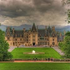 I could go again and again and again.... Mountain Roadtrip, North Carolina Attractions, American Castles, Houses In America, Biltmore House, North Carolina Travel, Black Dagger Brotherhood, The Biltmore, Biltmore Estate