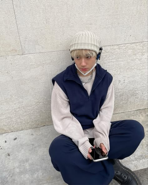 Killua Zoldyck Aesthetic, Aesthetic Hunter X Hunter, Shounen Anime, Hunter X Hunter Anime, Masc Fashion, Masculine Fashion, Killua Zoldyck, Hunter Anime, Winter Fits