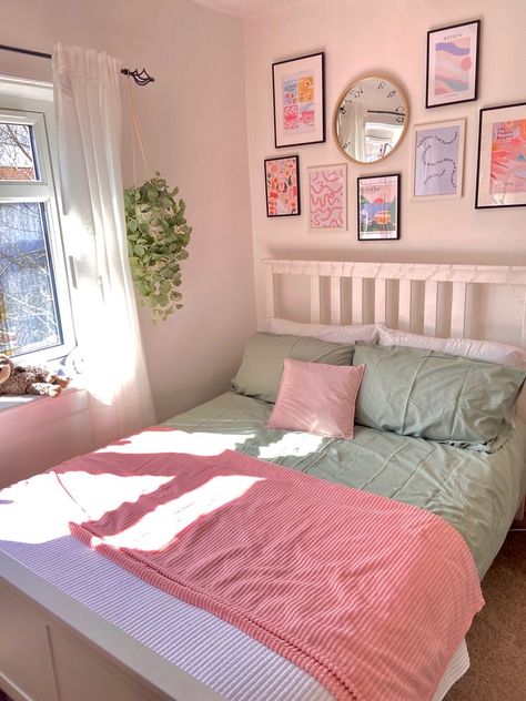 Dorm Room Inspiration, Pastel Room, Redecorate Bedroom, Room Design Bedroom, Dream Room Inspiration, Room Makeover Bedroom, Room Makeover Inspiration, Cozy Room, Room Inspiration Bedroom