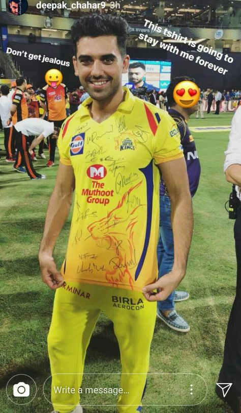 😍😍 Csk Players Images, Deepak Chahar Csk, Csk Team Image, Csk Forever, Dhoni Images, Ms Dhoni Wife, Deepak Chahar, Sport Cricket, Thala Dhoni