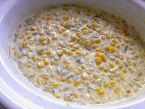 Creamed Green Chili Corn Vegetarian Corn Chowder Recipe, Crock Pot Green Chili, Cream Corn Crockpot, Best Potluck Recipes, Vegetarian Corn Chowder, Potatoes And Cream, Green Chile Corn, Cream Of Corn, Green Chili Casserole