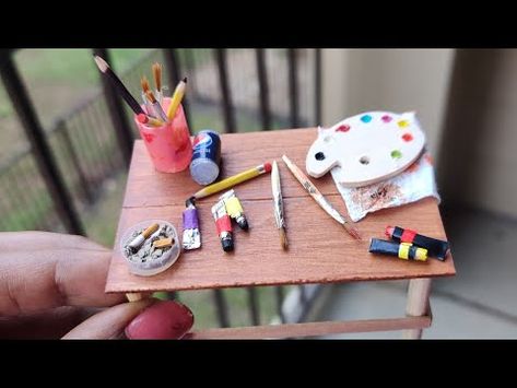 Artists Desk, Miniature Art Studio, Diy Minatures, Diy Dollhouse Miniatures, Maileg Dollhouse, Art Caddy, Artist Desk, Cottage Dollhouse, Dolly House