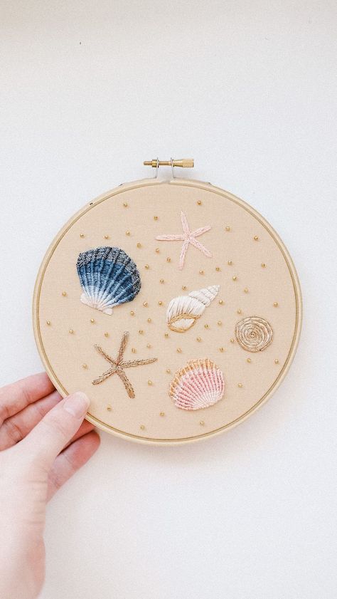 ⋒bess wilkins⋒ hand embroidery on Instagram: “we’ve got beach vibes for this months pattern club 🌊☀️🐚 i had a heap of fun creating the ribbed texture you find on shells 😍 not to…” Hand Embroidery Beach Designs, Beach Hand Embroidery, Seashell Embroidery Pattern, Shell Embroidery Pattern, Embroidery With Shells, Embroidery Beach Designs, Shell Embroidery Design, Embroidery Cute Designs, Beach Embroidery Patterns