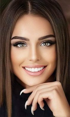 Background Photoshop, Product Background, Beautiful Teeth, Skin Retouching, Editing Photo, Most Beautiful Eyes, Foto Art, Gorgeous Eyes, Photo Retouching