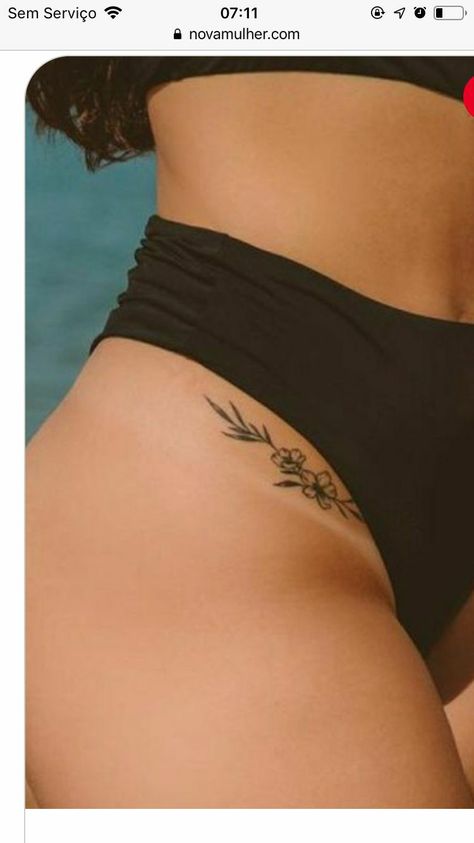 Tattoo En La Pelvis, Pelvic Bone Tattoo, V Line Tattoo, Symmetrical Hip Tattoos, Pelvis Tattoo, Pelvic Tattoo Hip, Pelvic Tattoo, Pelvic Tattoos, Abdomen Tattoo