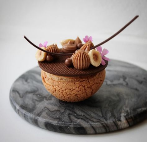 Fancy Desserts Recipes, Roasted Hazelnuts, Fine Dining Desserts, Dessert Restaurants, Hazelnut Praline, Dessert Presentation, Dessert Plating, French Desserts, Flower Water