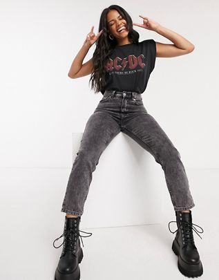 Acdc Outfit, Rock Chic Outfits, Acdc Tshirt, Acdc Shirt, Winter Boho, Sleeveless Tee, Tshirt Outfits, Design T Shirt, Ac Dc