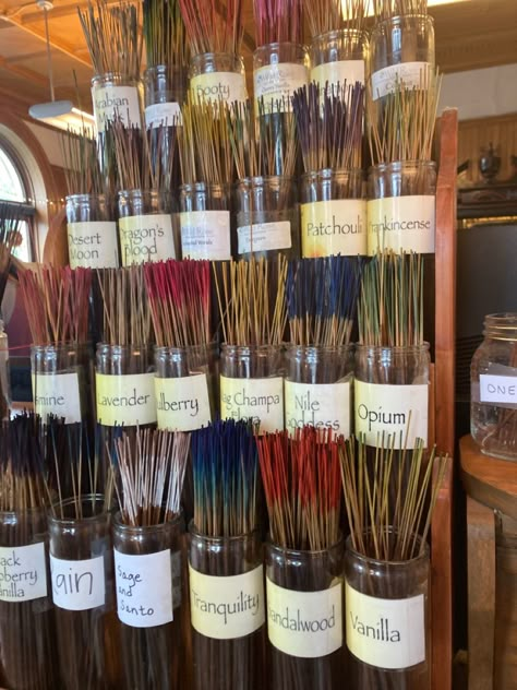 Incense Storage Ideas, Metaphysical Shop Ideas, Farm Market Ideas, Dandelion And Burdock, Witch Supplies, Muebles Shabby Chic, Metaphysical Shop, Coffee Store, Herbal Apothecary