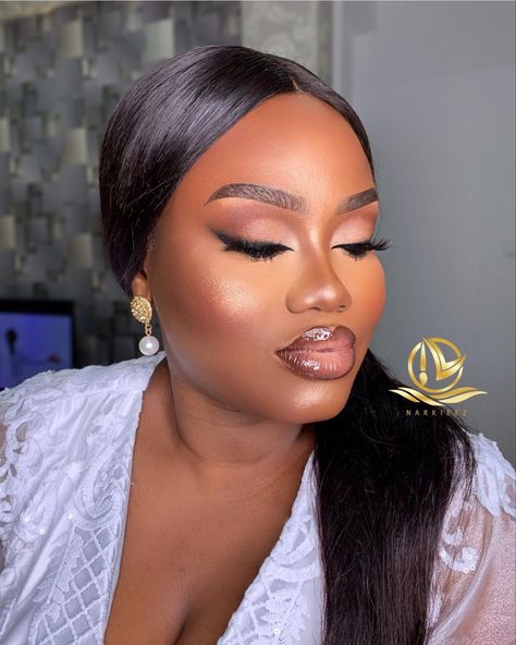 Natural Gold Bridal Makeup, Asoebi Makeup Looks, Black Bridesmaid Makeup, Bride Makeup Black Women, Wedding Day Makeup For Bride Brown Eyes, Inspi Makeup, Client Makeup, Glam Bride Makeup, Black Bridal Makeup