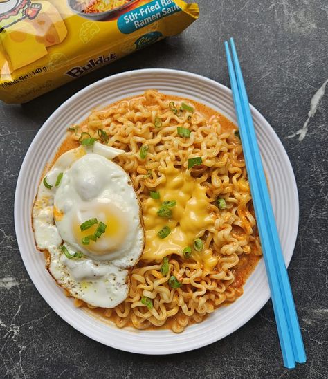 Buldak Cheese Ramen recipe Homemade Buldak Ramen, Buldak Cheese Ramen, Buldok Ramen Recipe, Budak Ramen, Buldak Ramen Recipe, Ramen Noodles Package, Ramen Egg Recipe, Best Ramen Noodles, Easy Taco Salad Recipe