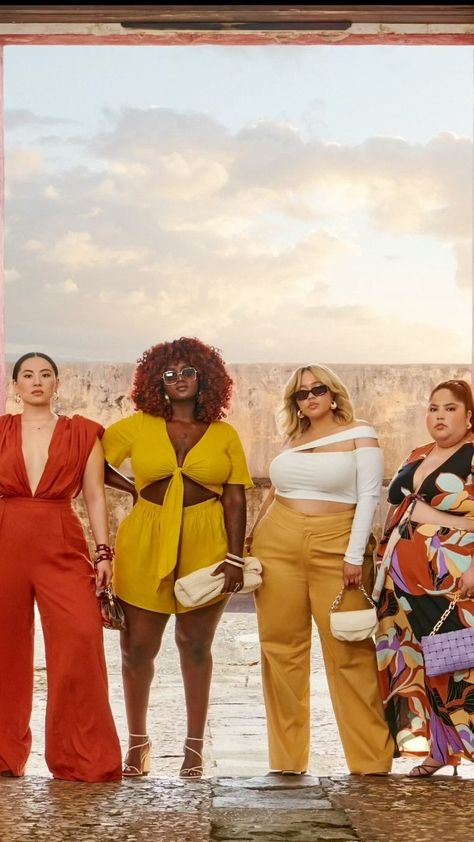 gabifresh on Instagram: @gabifresh x @fashiontofigure, launching soon 🚨 @simimoonlight @thisisjessicatorres @iamsarahkim Gabi Fresh, Style Bundle, Launching Soon, Moda Plus, Summer Style, Personal Style, Dj, Summer Fashion, Product Launch