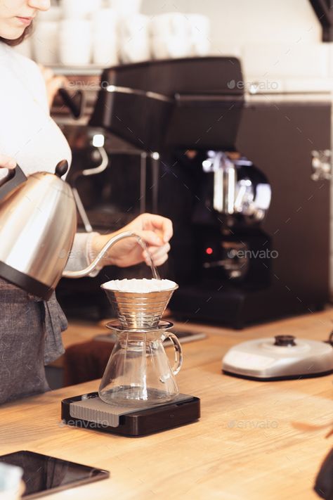 Hand Drip Coffee, Barista Cafe, Pouring Water, Coffee Supplies, Photography Backdrop Stand, Making Coffee, Coffee Barista, Coffee Instagram, Coffee Fashion