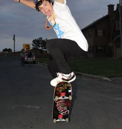 Josh Hutcherson Skateboard, Detention 2011, Clapton Davis, I Volunteer As Tribute, Peeta Mellark, Josh Hutcherson, Love My Boyfriend, Hottest Guy Ever, Favorite Actors