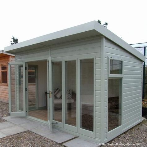 Outdoor office - needs some landscaping, but great building Gym Shed, Shed Windows, Studio Shed, Summer House Garden, Backyard Studio, Backyard Office, Backyard Sheds, Outdoor Office, Small Room Design