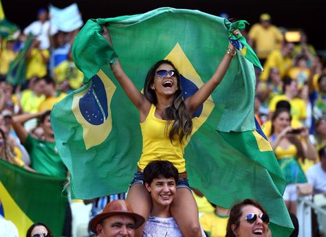 Go Brazil, Hot Fan, Brazil World Cup, Alex Morgan Soccer, Brazil Women, Manchester United Soccer, Soccer Stadium, Cristiano Ronaldo Lionel Messi, Soccer World