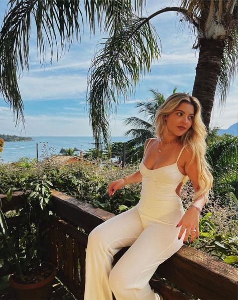 Julia Gomes, Sophie Anderson, Lei, Diva, Jumpsuit, One Piece, Lifestyle