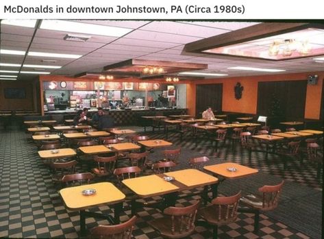 32 Pics of 80's Nostalgia to Wash Over You - Feels Gallery Food Nostalgia, 1980s Aesthetic, Retro Desserts, Mc Donald, Restaurant Photos, 80s Nostalgia, Production Design, The 80's, Ashtrays