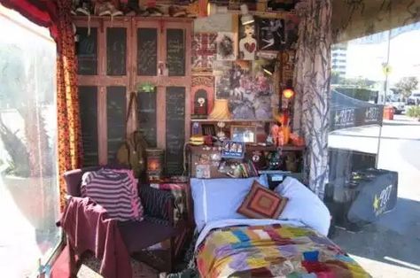 Junos room Junos Room, Juno Bedroom, Pretty Bedroom Ideas, Slumdog Millionaire, The Grand Budapest Hotel, Bed Photos, Grand Budapest Hotel, Grand Budapest, Budapest Hotel