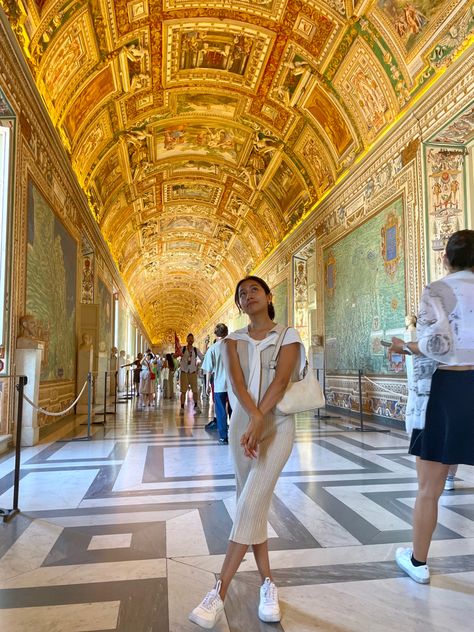 The Vatican Outfit, Vatican Outfit, Rome Italy Outfits, Almafi Coast Italy, Italy Summer Outfits, Greece Cruise, Rome Outfits, Vatican Rome, European Fashion Summer