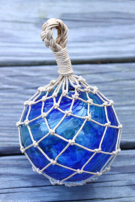 Hand-tied glass fishing float net - hand tied by @RuthBleakley, using a hand-blown glass ball made by @Bryan  Randa Glass Fishing Floats, Glass Floats, Fishing Floats, Look What I Made, Beach Christmas, Coastal Christmas, Beach Crafts, Shell Crafts, Macrame Diy