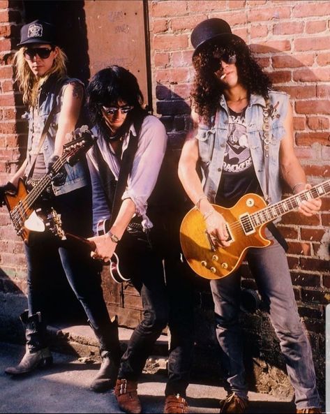 Rock N Roll Baby, Izzy Stradlin, Duff Mckagan, Axl Rose, Welcome To The Jungle, Photos Tumblr, Mötley Crüe, Band Posters, Rare Photos