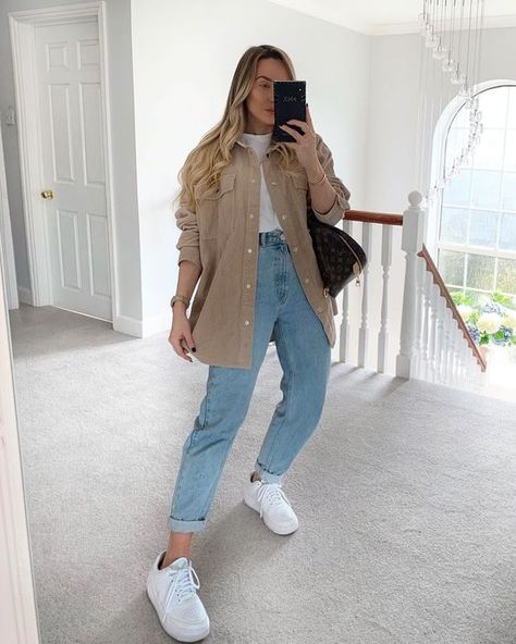 Freya Killin, Casual College Outfits, Zara Shirt, Looks Street Style, Mode Inspo, Casual Fall Outfits, Mode Inspiration, Winter Fashion Outfits, Looks Vintage