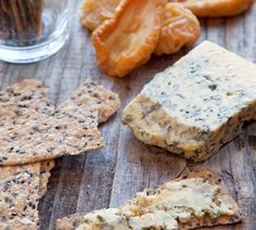 Annabel Langbein Sesame Lavosh Recipe Lavosh Recipe, Savoury Biscuits, Homemade Crackers, Vegan Baking, Quick Easy Meals, Oregano, Finger Foods, Gourmet Recipes, Crackers