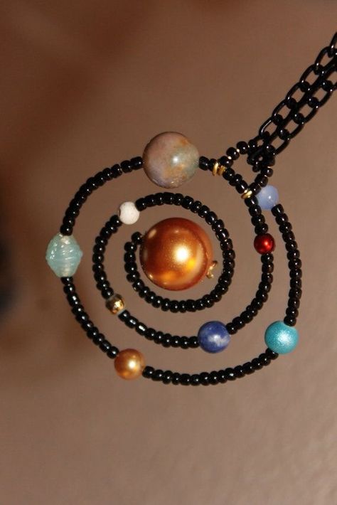 Solar system pendant Solar System Necklace, Diy Wire Jewelry, Handmade Wire Jewelry, Wire Crafts, Diy Crafts Jewelry, A Necklace, Handmade Wire, Beads And Wire, Beaded Jewelry Diy