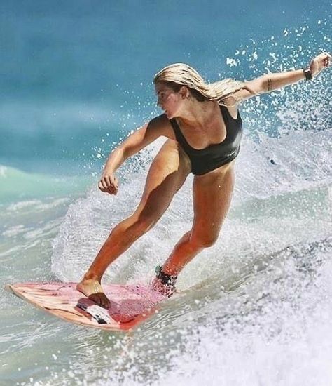 🌴 FEMALE SURFERS • CHICKS ON STICKS on TROPICAL DREAMS (Pinterest & Instagram) #tropicaldreamsonpinterest #tropicaldreams #surf #surfing #surfer #beach #ocean #chicksonsticks #femalesurfers #womensurfing #womensurfers #bikini #bikinis #wave #waves #surfergirl #womensurfer #surfgirlsofinstagram #surfergirls #surferbabe #beachbabe #instasurf #instasurfing #instasurfer #surfboard #surfboards #saltyliving #saltylife #livesalty #saltliving #livingsalt #dailysalt #saltylifeuntildeath #surfingporn #da Surf Workout, Female Surfers, Sup Stand Up Paddle, Zoe Laverne, Action Pose, Sup Yoga, Trening Fitness, X Games, Surf Lesson