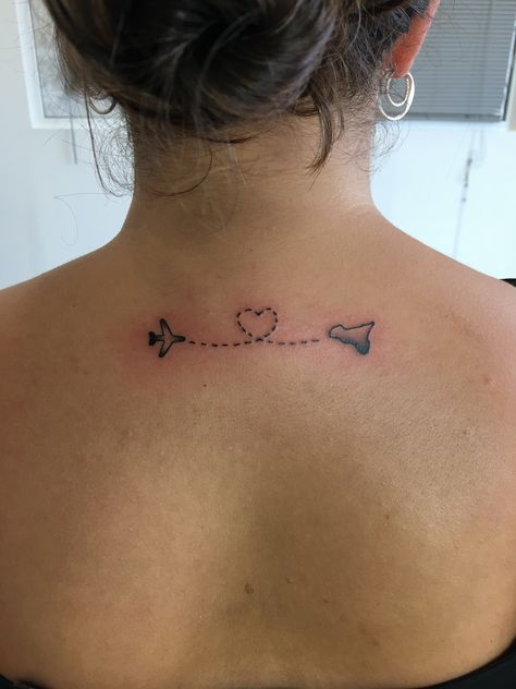 Plane heart Sicily #palermo #sicilytattoo #italy #tattoo #sicily #airplane # Tattoos Of Italy, Simple Italian Tattoos, Italy Aesthetic Tattoo, Italy Inspired Tattoos For Women, Small Italian Tattoos For Women, Italy Tattoos For Women, Sicily Tattoo Ideas, Tattoo Women Patchwork, Sicilia Tattoo