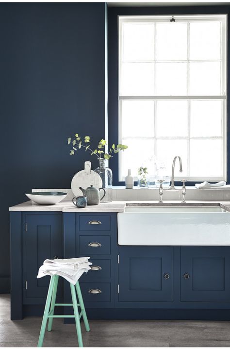 Hicks’ Blue Kitchen Dark Blue Paint, David Hicks, Kitchen Remodel Cost, Blue Kitchen Cabinets, Little Greene Paint, Kitchen Designs Layout, Blue Cabinets, Kitchen Cabinet Colors, Interior Modern