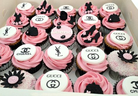 Channel Cupcake Ideas, Branded Cupcakes, Chanel Cupcakes, Chanel Birthday Cake, Sweet 16 Cupcakes, Chanel Birthday Party, Chanel Cake, Chanel Birthday, Sweet 16 Birthday Cake