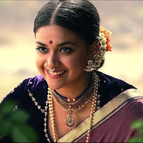 South Indian Septum Ring, Mookuthi Amman, Diwali Shoot, Maharashtrian Jewellery, Girls With Shaved Heads, South Indian Blouse Designs, Vintage Photography Women, Samantha Pics, Keerthy Suresh