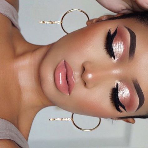 Rose Gold Makeup Looks, Quinceanera Makeup, Rose Gold Eye Makeup, Gold Ore, Gold Makeup Looks, Wedding Eye Makeup, Gold Eye Makeup, Rose Gold Makeup, Pink Eye Makeup