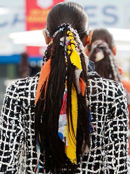 Chanel Fall 2014, Change Up Your Look, Editorial Hair, Hair Arrange, Braids With Extensions, Blonde Hair Inspiration, Slick Hairstyles, Hair Shows, Ribbon Hair