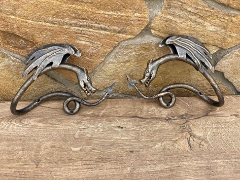 Dragon Medieval, Curtain Holdbacks, Curtain Tiebacks, Curtains Holdbacks, Christmas Room Decor, Bronze Patina, Curtain Ties, Christmas Room, Decor Birthday