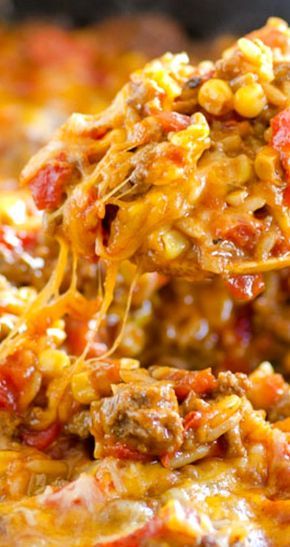 Cheesy Nacho Beef Skillet, Beefy Nacho Casserole, Cheesy Beef Nachos, Simple Nachos Recipe Beef, Hamburger Meat Skillet Recipes, Skillet Tacos Ground Beef, Beef Nacho Casserole, Nacho Skillet, Beef Skillet Recipes