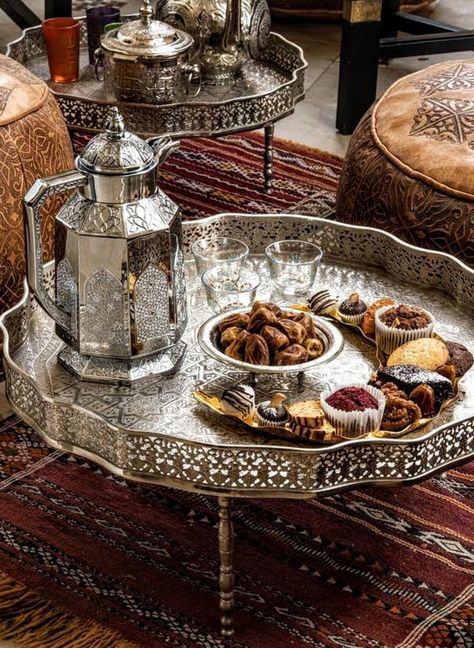 Arabic Tea Aesthetic, Arabic Tea Set, Arabian Tea House, Diy Food Cart, Kitchen Rolling Cart, Organization Small Space, Moroccan Tea Set, Home Kitchen Design, Serving Station