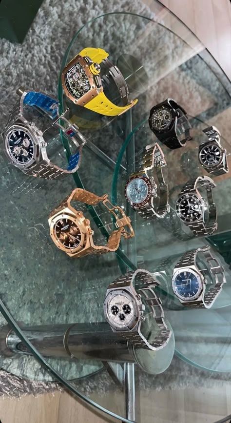 Watch collection money big expensively collection Rolex Richard Mille Audemars Piguet gold titanium Rolex Watch Collection, Watch Collection Mens, Watch Aesthetic Man, Luxury Watch Collection, Rolex Collection, Fancy Watches, Black Ops 4, Expensive Jewelry Luxury, Wrist Candy