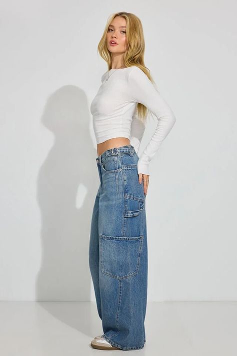 Mega Jeans, Carter Blue Skater Girl Looks, Blue Garage, Helmut Lang Jeans, Garage Clothing, Mom Jeans Outfit, Denim Cargo Pants, Skater Girl, Outfit Inspo Casual, Denim Trends